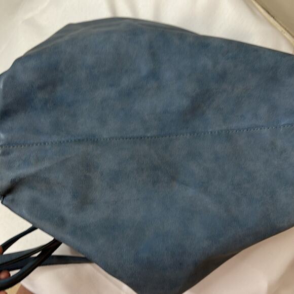 Saks Fifth Avenue Open Shopping Tote Faux Leather/Suede Blue Shoulder Bag 21x15 - Picture 11 of 13